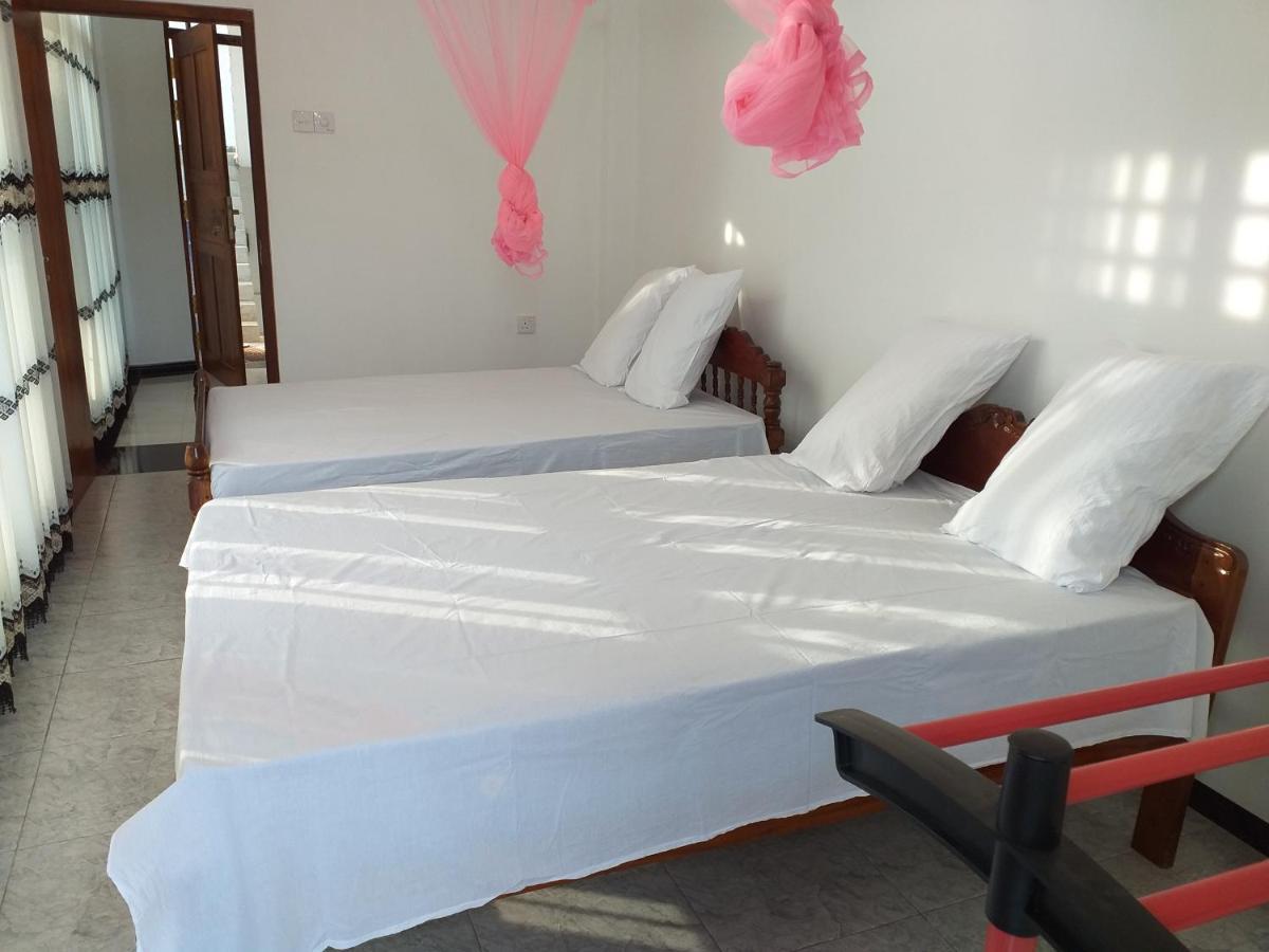Mangohut Joy Apartment Anuradhapura Exterior photo